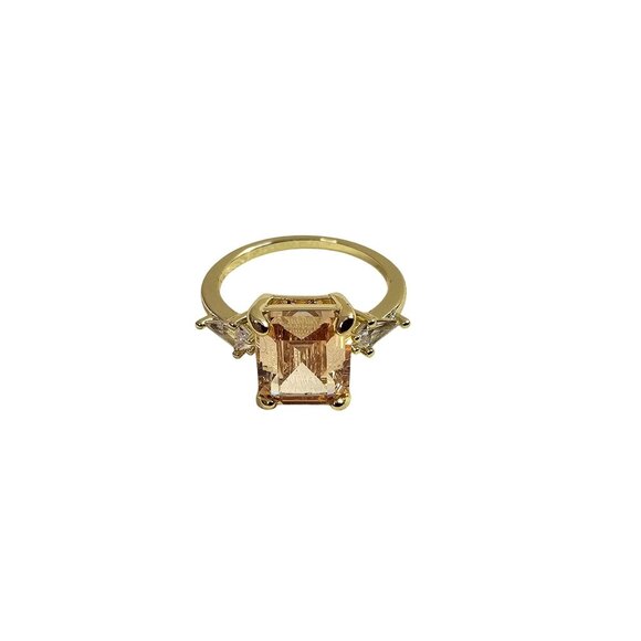 Charter Club Gold Ring With Light Amber‎ Crystal Size 7 - Picture 1 of 6